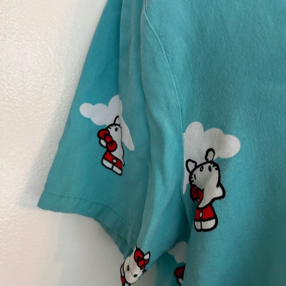 🌸3/$12 kitty blouse size M, in excellent condition - Picture 4 of 7